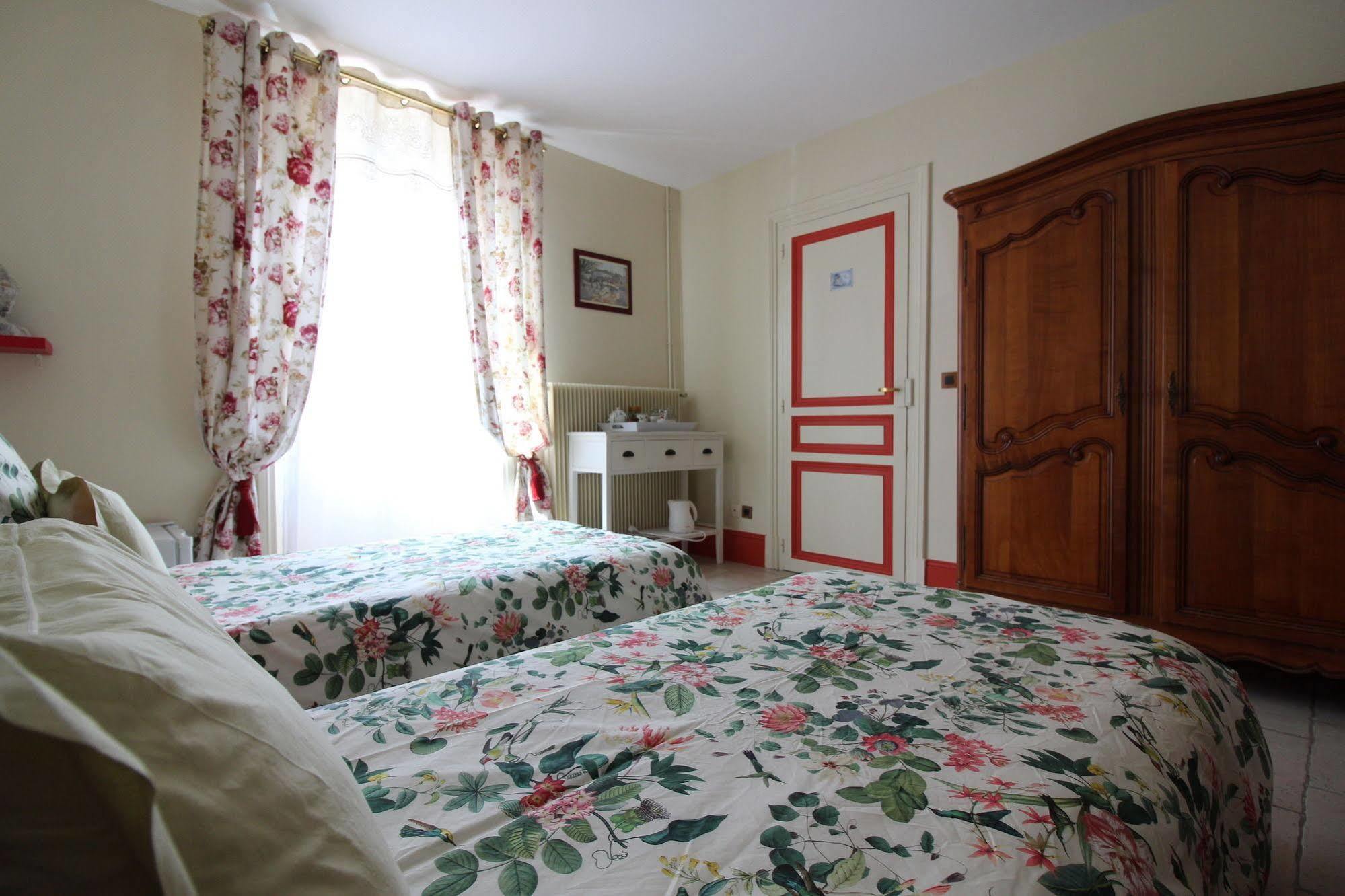 Aggarthi Bed And Breakfast Bayeux Buitenkant foto